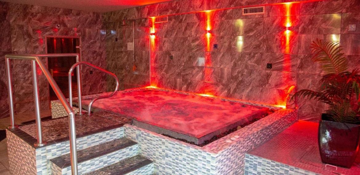 Biskey Howe Flat - Free Off-Site Health Club Access With Pool, Sauna, Steam Room & Gym Windermere Eksteriør bilde